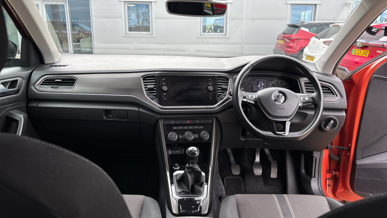 Volkswagen T-Roc 1.5 TSI EVO Design 5dr Petrol Hatchback